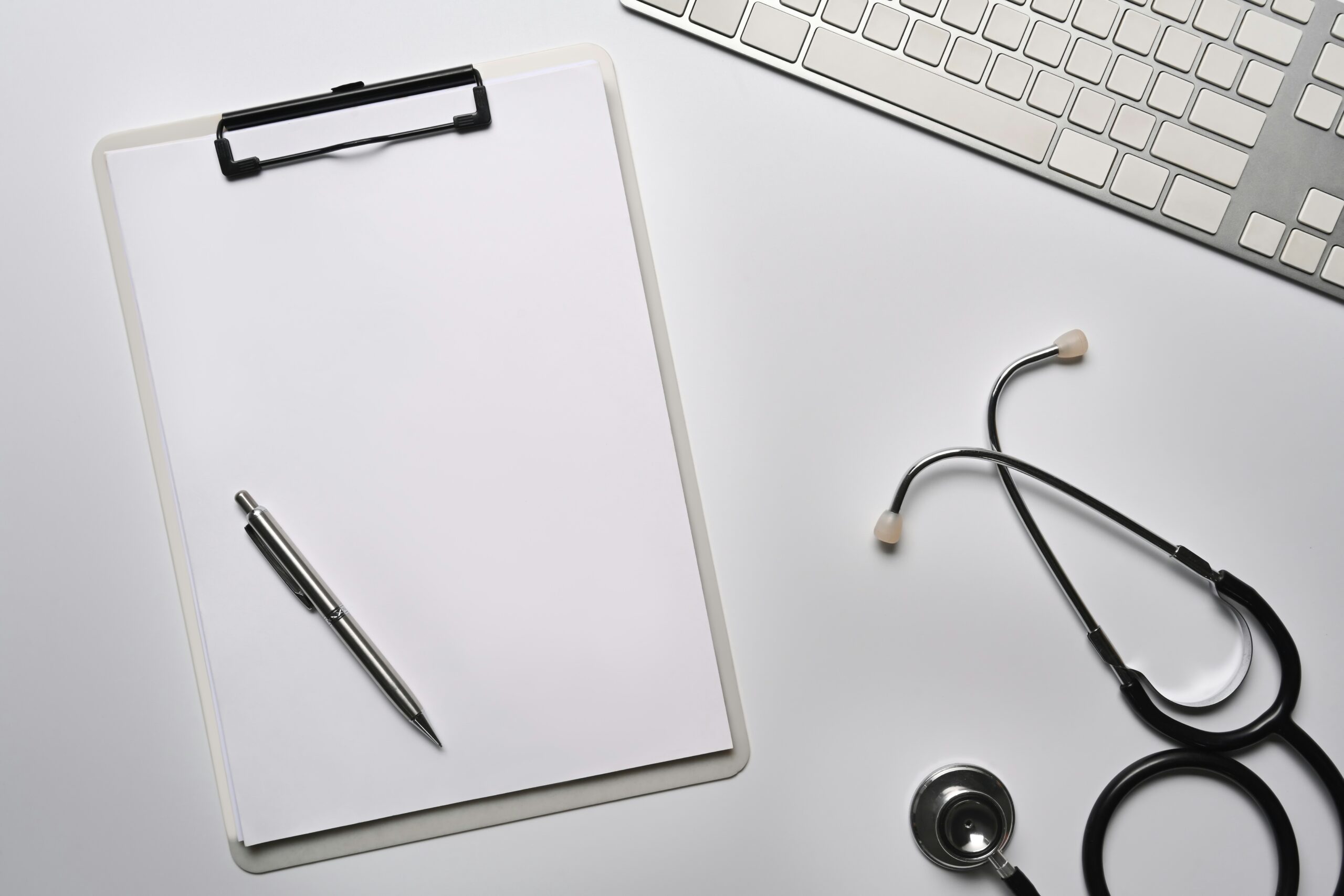 simple-resume-slipups-that-can-hold-back-traveling-healthcare-professionals